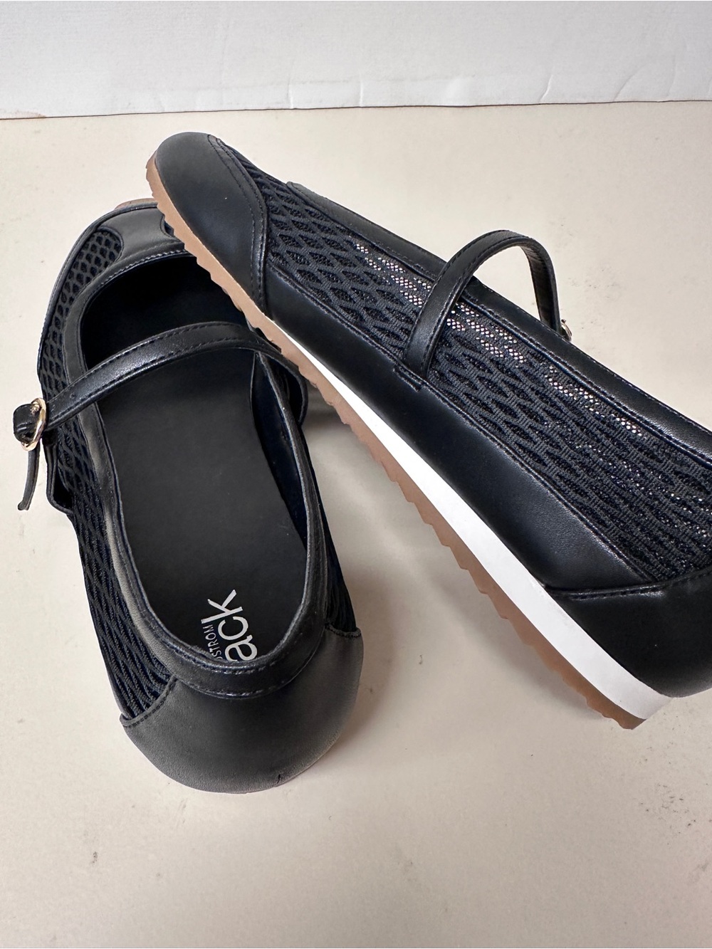 Collection Black Mary Jane Flats with Adjustable Strap - Picture 3 of 4